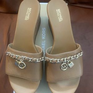 Michael kors sandal